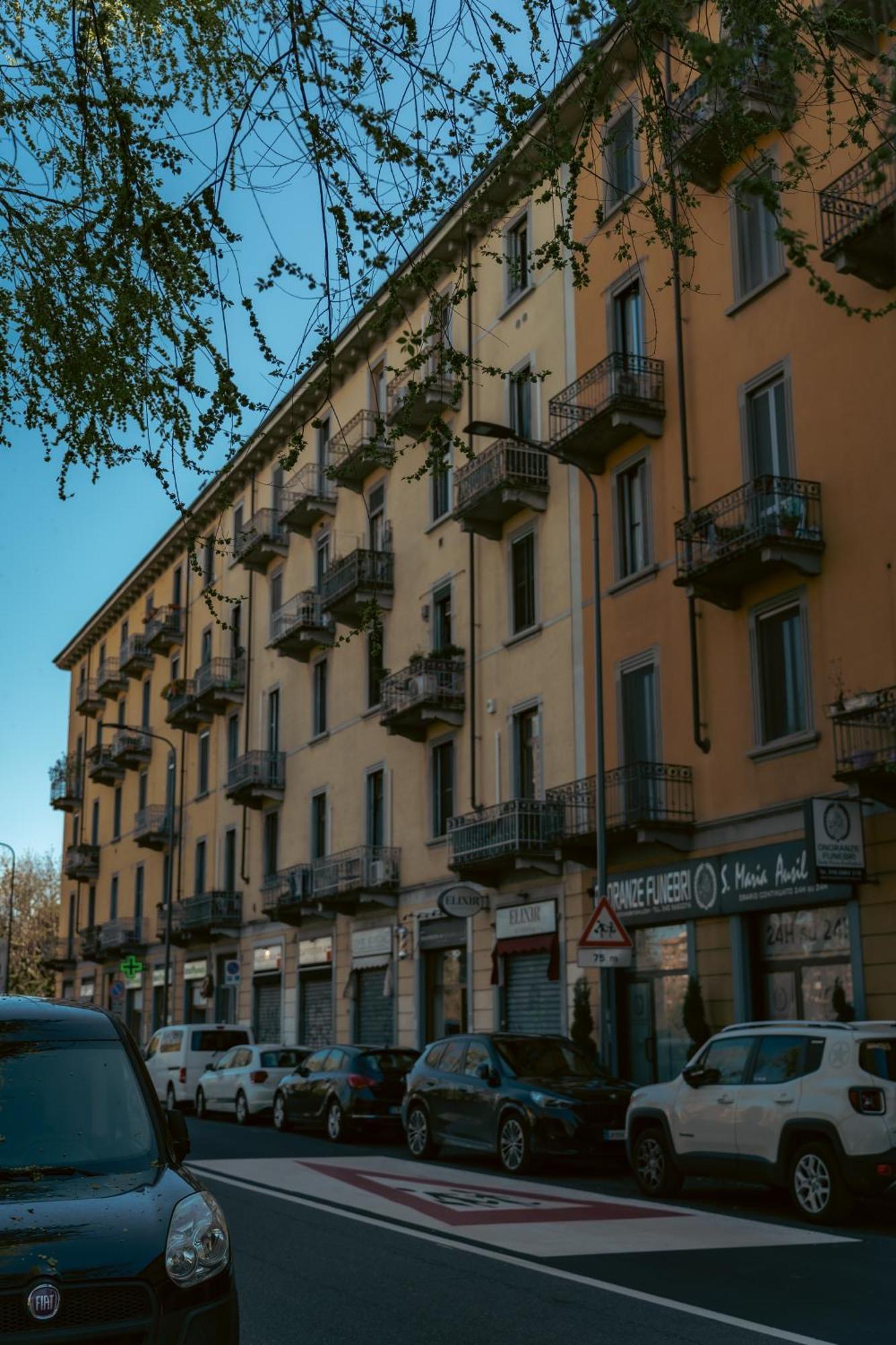 Wownavigli Apartment-Sofa Bed Metro M4 Tram 2 Milan Exterior photo